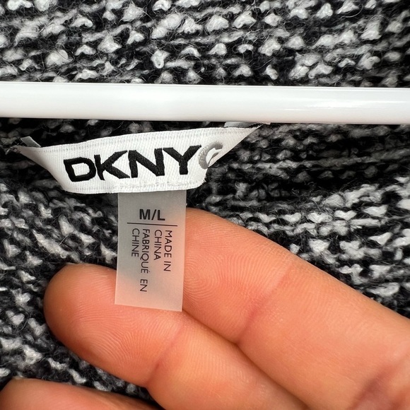 DKNY grey black cape sweater size M/L - Picture 6 of 7